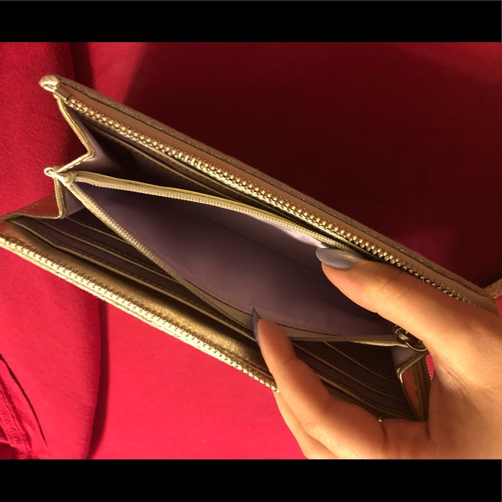 Coach Poppy Wallet - Picture 5 of 5
